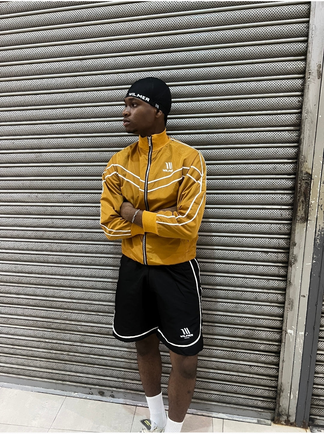 Wilmer Tracksuit Full-Zip in Yellow with Black Side Details and Front Zipper, Short Design, Comfortable Fit