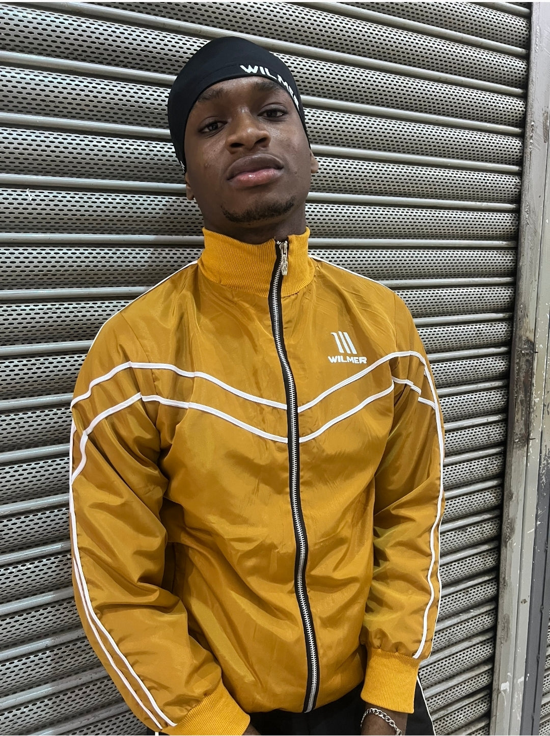 Wilmer Tracksuit Full-Zip in Yellow with Black Side Details and Front Zipper, Short Design, Comfortable Fit
